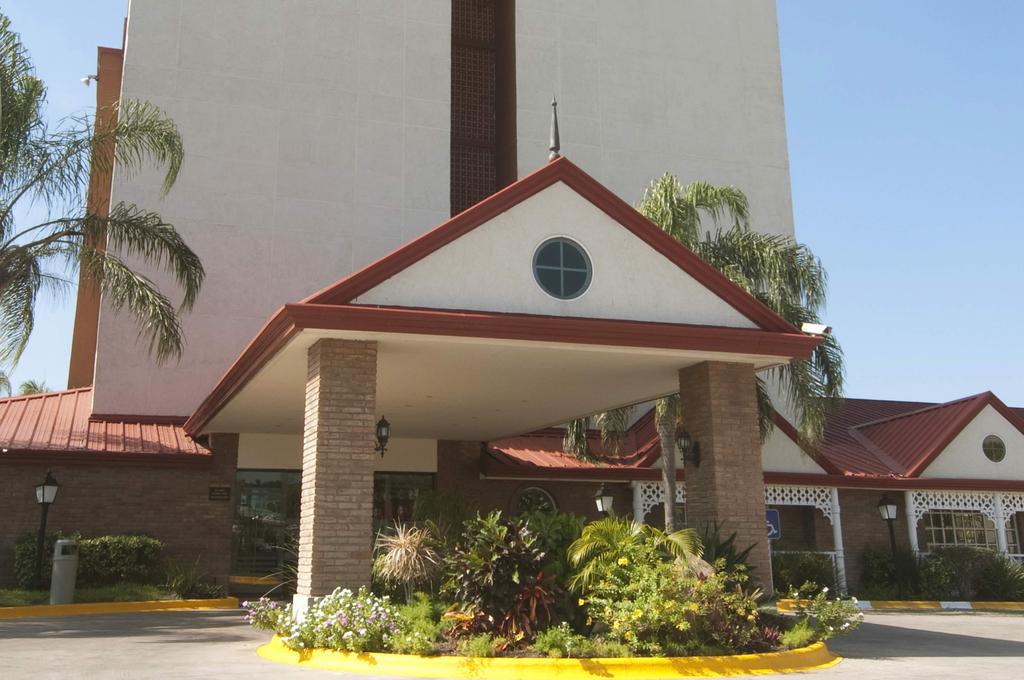 Fiesta Inn Tampico Esterno foto